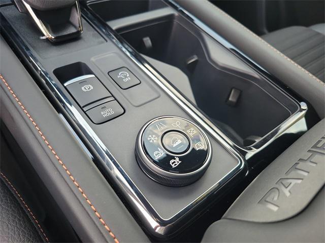 new 2025 Nissan Pathfinder car, priced at $46,505