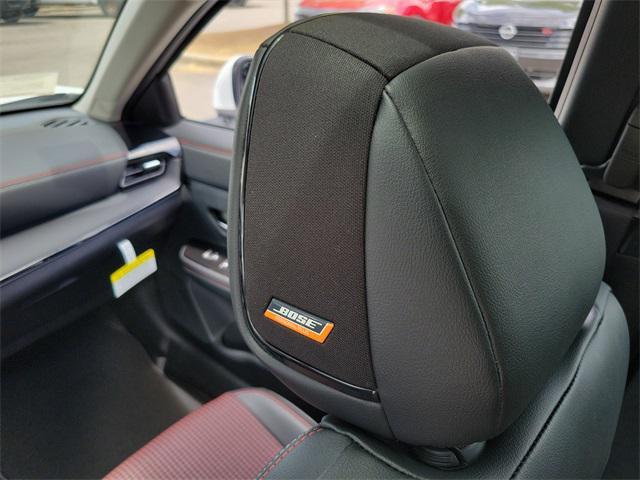 new 2025 Nissan Kicks car, priced at $31,030