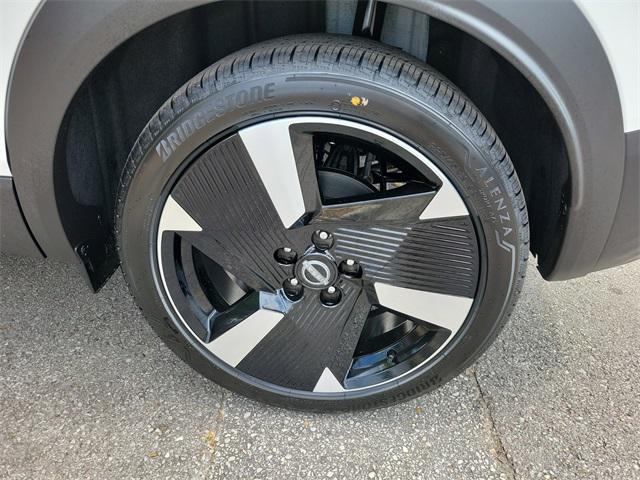 new 2025 Nissan Kicks car, priced at $31,030