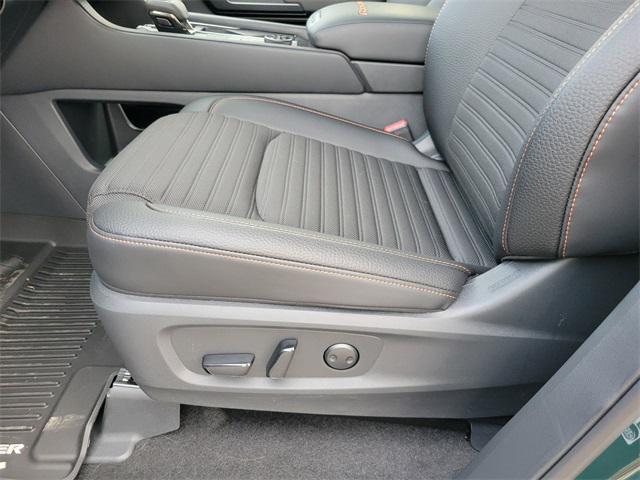 new 2025 Nissan Pathfinder car, priced at $43,980