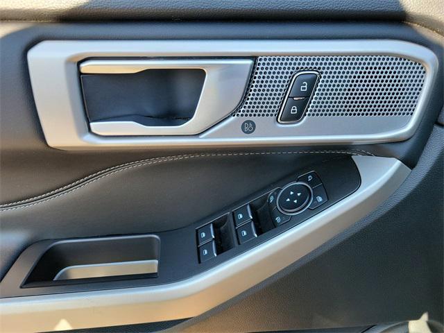 used 2024 Ford Explorer car, priced at $30,998