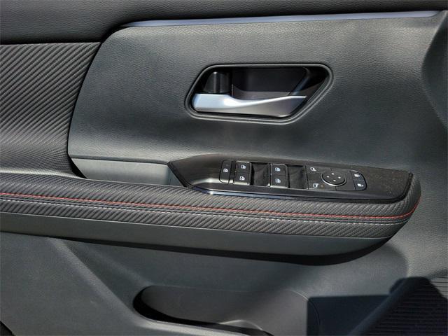 new 2025 Nissan Kicks car, priced at $27,300