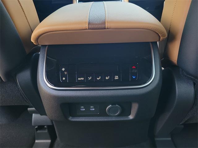 new 2025 Nissan Armada car, priced at $70,610