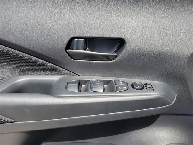 new 2025 Nissan Kicks car, priced at $23,580