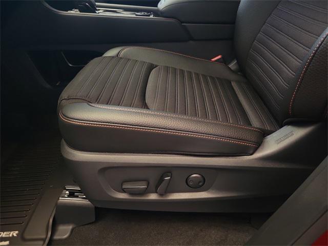 new 2025 Nissan Pathfinder car, priced at $46,955