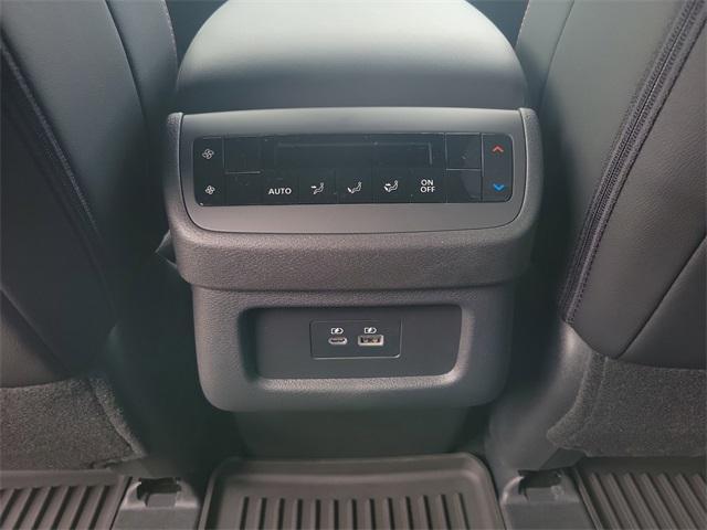 new 2025 Nissan Pathfinder car, priced at $46,955