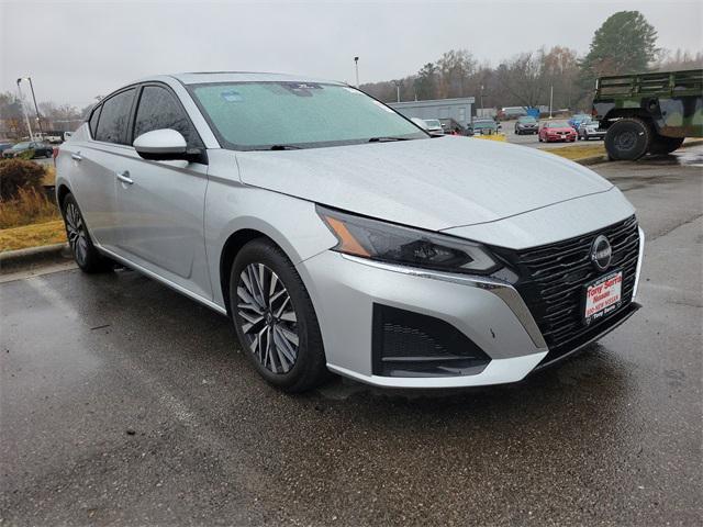 used 2023 Nissan Altima car, priced at $20,980