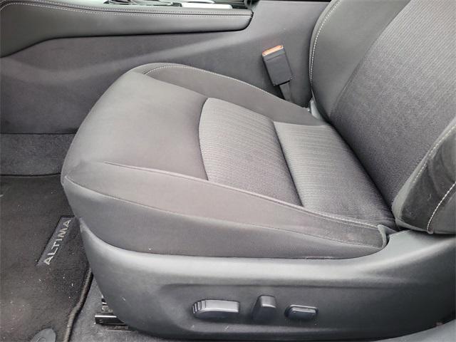 used 2023 Nissan Altima car, priced at $20,980