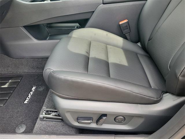 new 2025 Nissan Rogue car, priced at $31,985