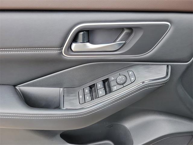 used 2021 Nissan Rogue car, priced at $21,989