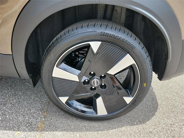 new 2025 Nissan Kicks car, priced at $27,750