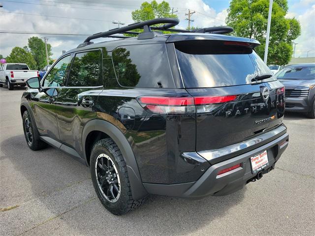 new 2025 Nissan Pathfinder car, priced at $43,598