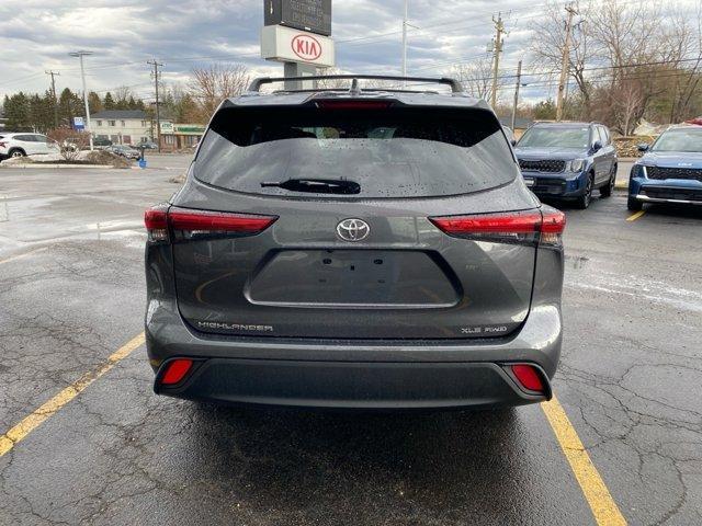 used 2021 Toyota Highlander car, priced at $33,900
