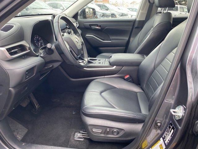 used 2021 Toyota Highlander car, priced at $33,900