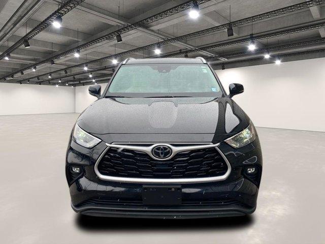 used 2022 Toyota Highlander car, priced at $37,600