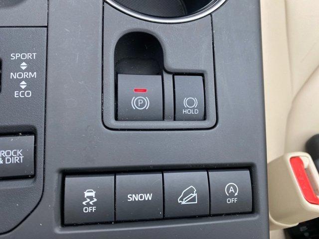 used 2022 Toyota Highlander car, priced at $37,919