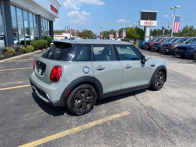 used 2022 MINI Hardtop car, priced at $25,000