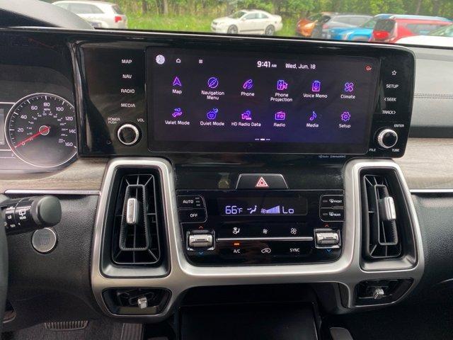 used 2022 Kia Sorento car, priced at $27,900