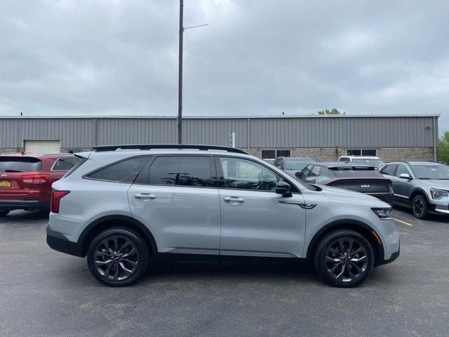 used 2022 Kia Sorento car, priced at $27,900