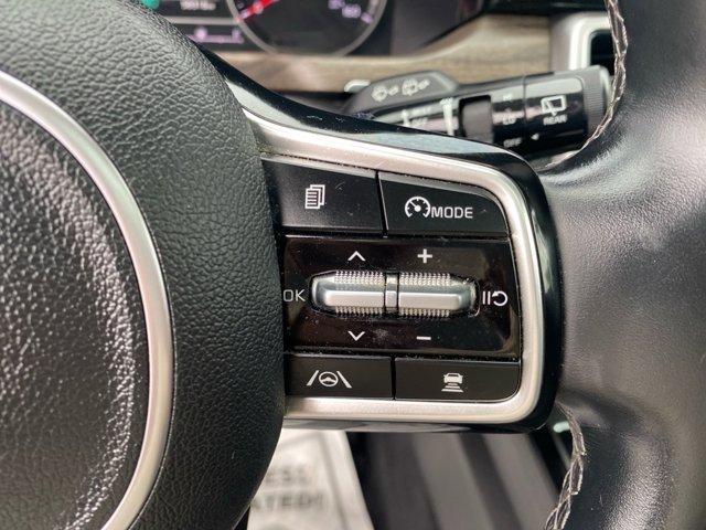 used 2022 Kia Sorento car, priced at $27,900