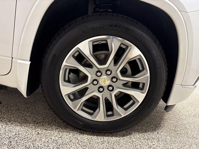 used 2018 Chevrolet Traverse car, priced at $19,627