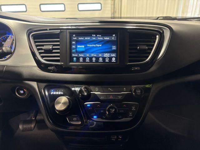 used 2020 Chrysler Pacifica car, priced at $18,484