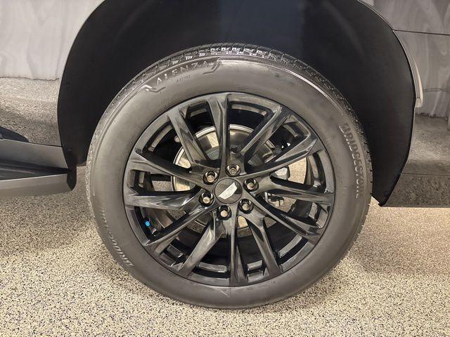 used 2024 Cadillac Escalade ESV car, priced at $86,120