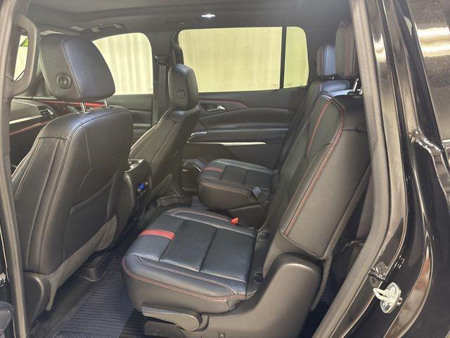 used 2024 Chevrolet Traverse car, priced at $51,416