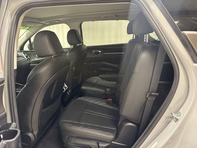 used 2023 Kia Sorento car, priced at $34,136