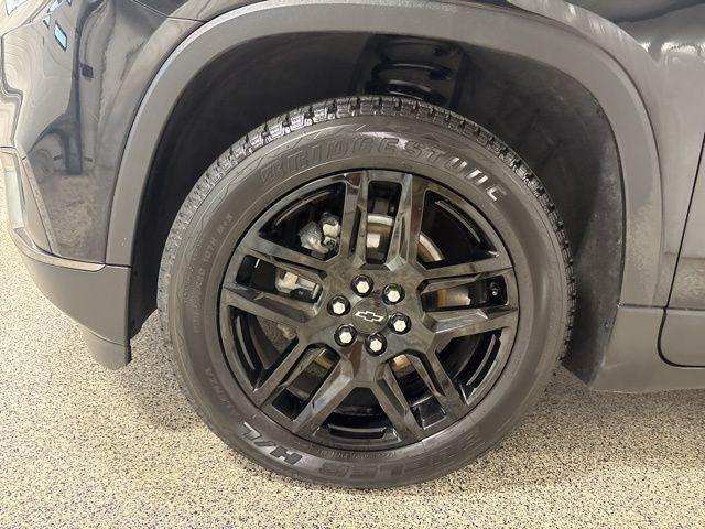 used 2020 Chevrolet Traverse car, priced at $23,579