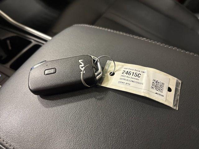 used 2022 Kia Sorento car, priced at $20,977