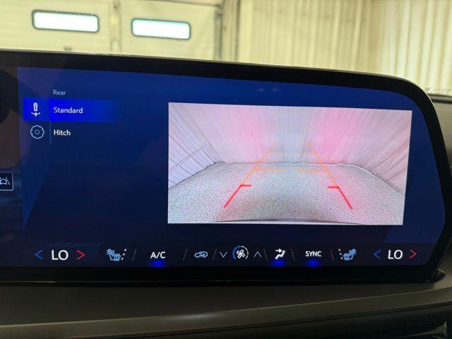 used 2025 Chevrolet Traverse car, priced at $38,516