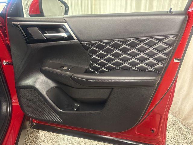 used 2024 Mitsubishi Outlander car, priced at $29,837
