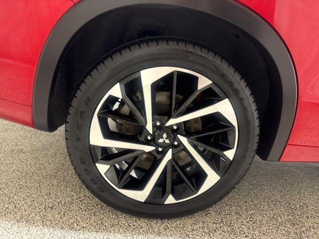 used 2024 Mitsubishi Outlander car, priced at $29,837