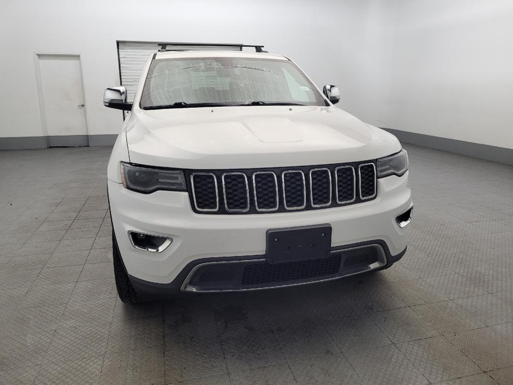 used 2017 Jeep Grand Cherokee car, priced at $18,595