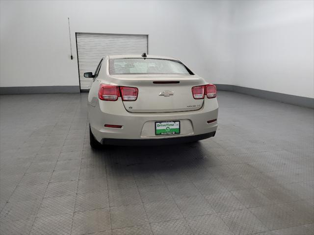 used 2015 Chevrolet Malibu car, priced at $13,395