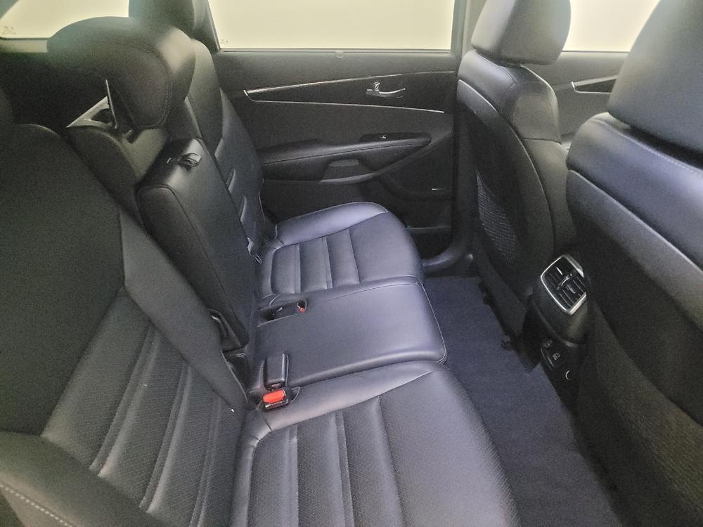 used 2019 Kia Sorento car, priced at $18,395