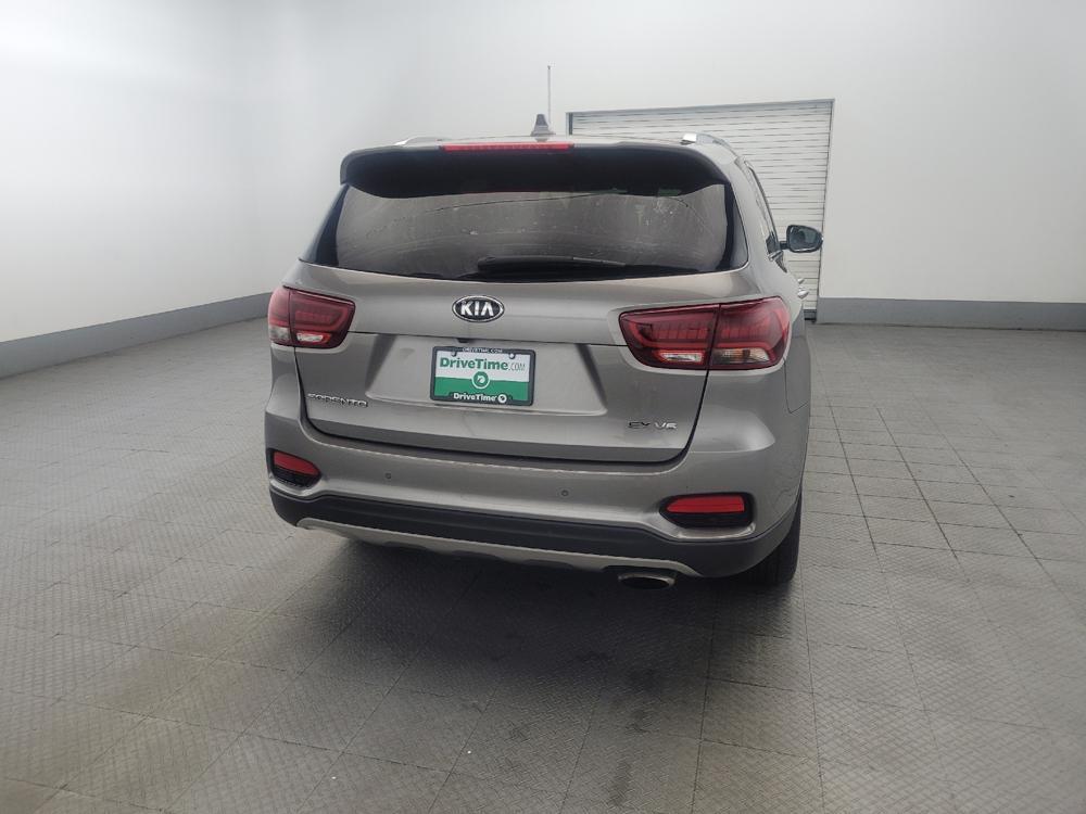 used 2019 Kia Sorento car, priced at $18,395