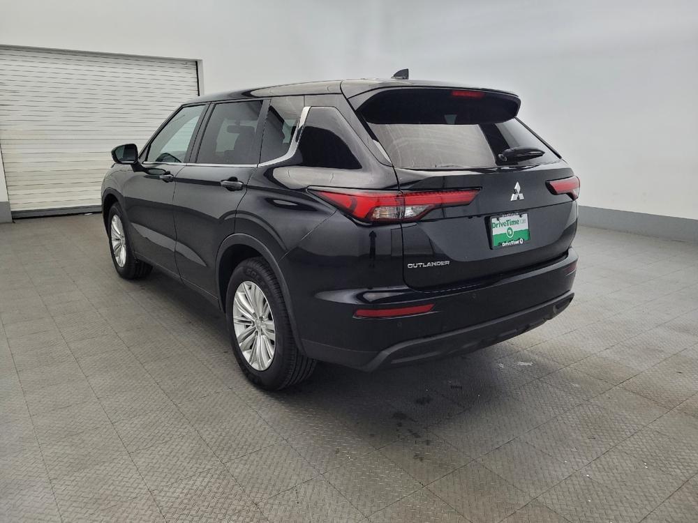 used 2024 Mitsubishi Outlander car, priced at $22,895