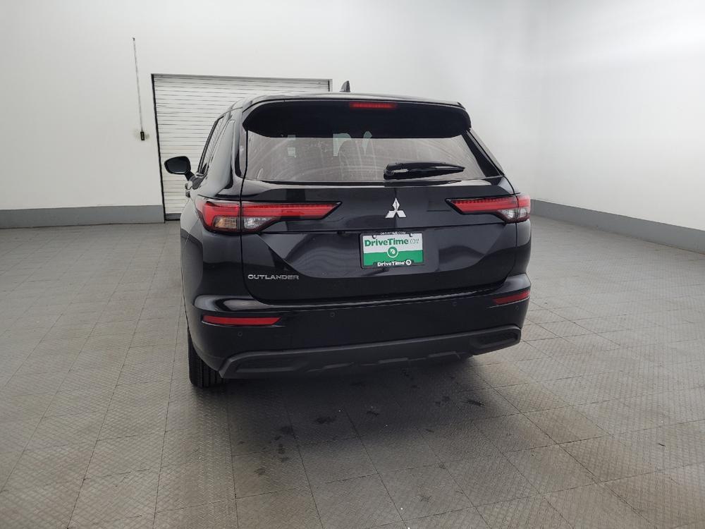 used 2024 Mitsubishi Outlander car, priced at $22,895