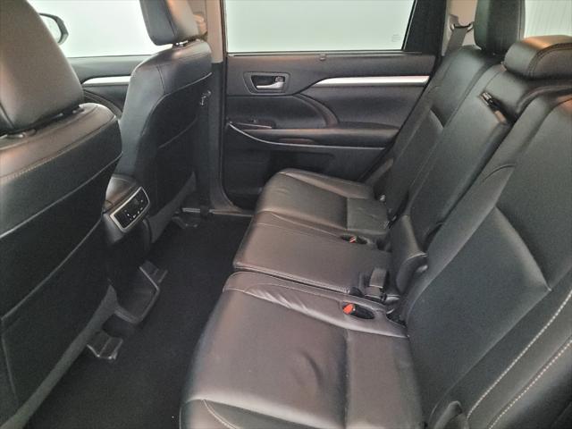 used 2018 Toyota Highlander car, priced at $26,095