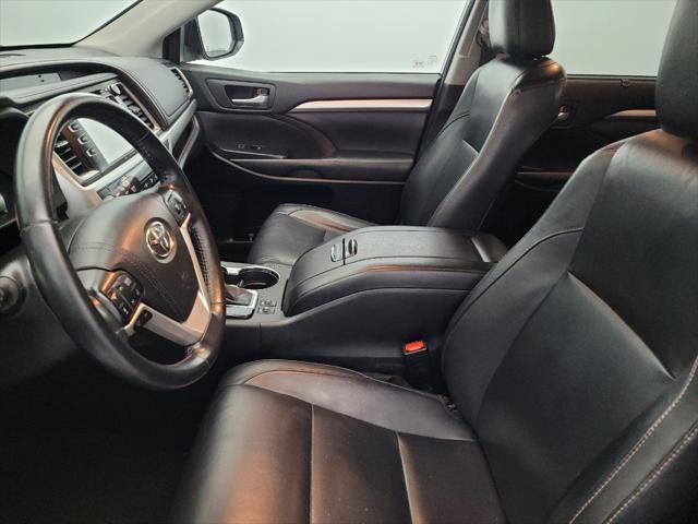 used 2018 Toyota Highlander car, priced at $26,095