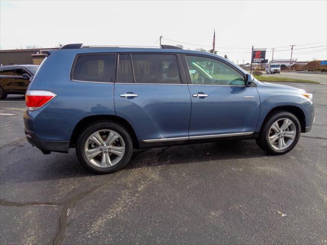 used 2012 Toyota Highlander car, priced at $9,875