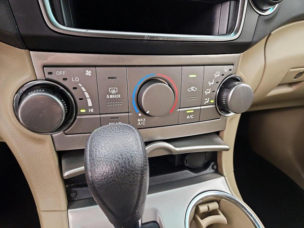 used 2013 Toyota Highlander car, priced at $18,998
