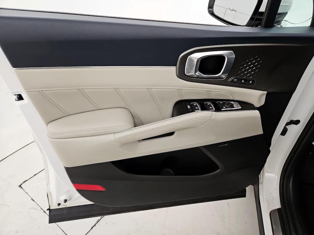 used 2023 Kia Sorento Hybrid car, priced at $37,998