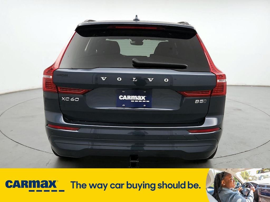 used 2022 Volvo XC60 car, priced at $28,998