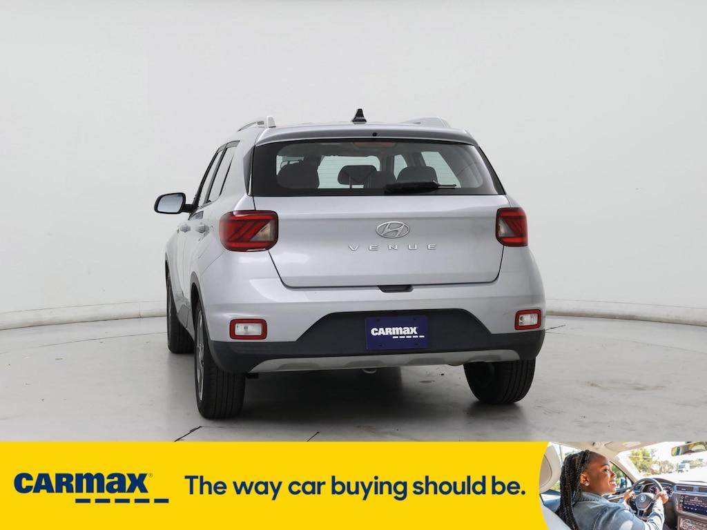 used 2022 Hyundai Venue car, priced at $19,998