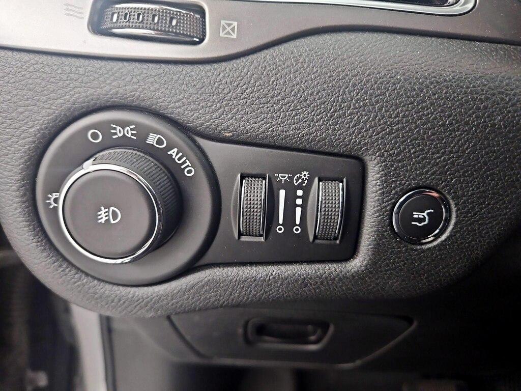 used 2019 Jeep Cherokee car, priced at $20,998