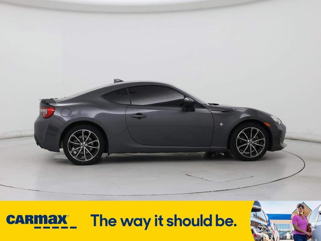 used 2020 Toyota 86 car, priced at $27,998