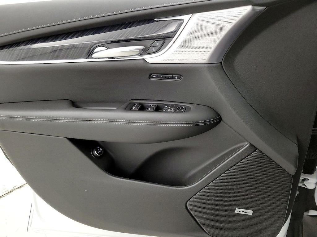 used 2023 Cadillac XT6 car, priced at $47,998